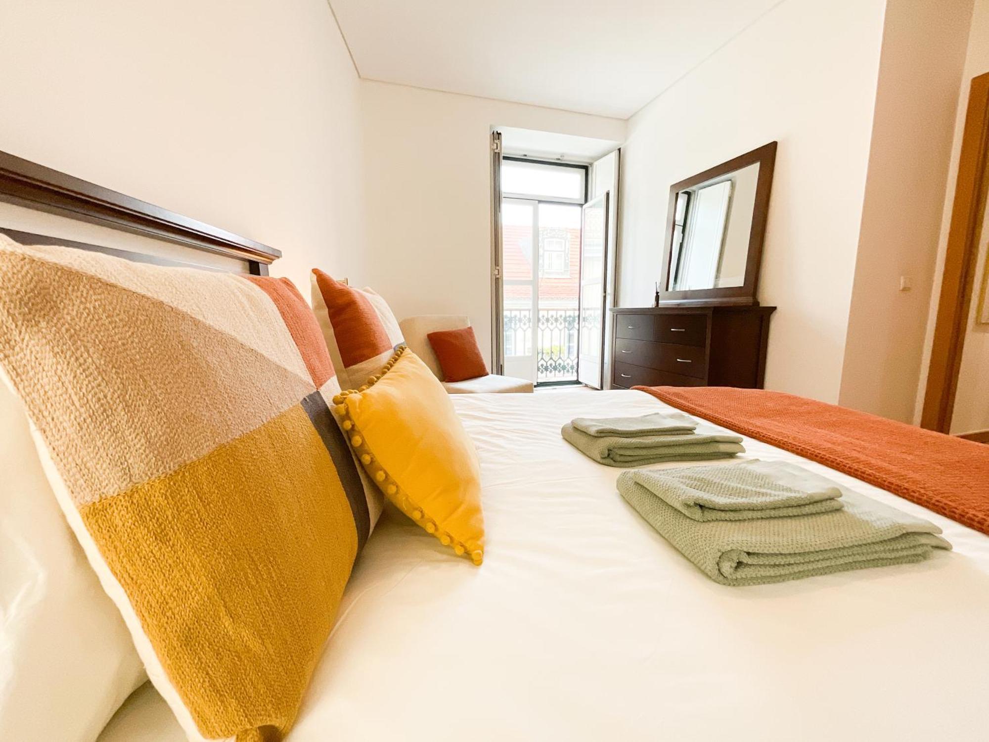 Apartment Stunning Luxury In Chiado 1br