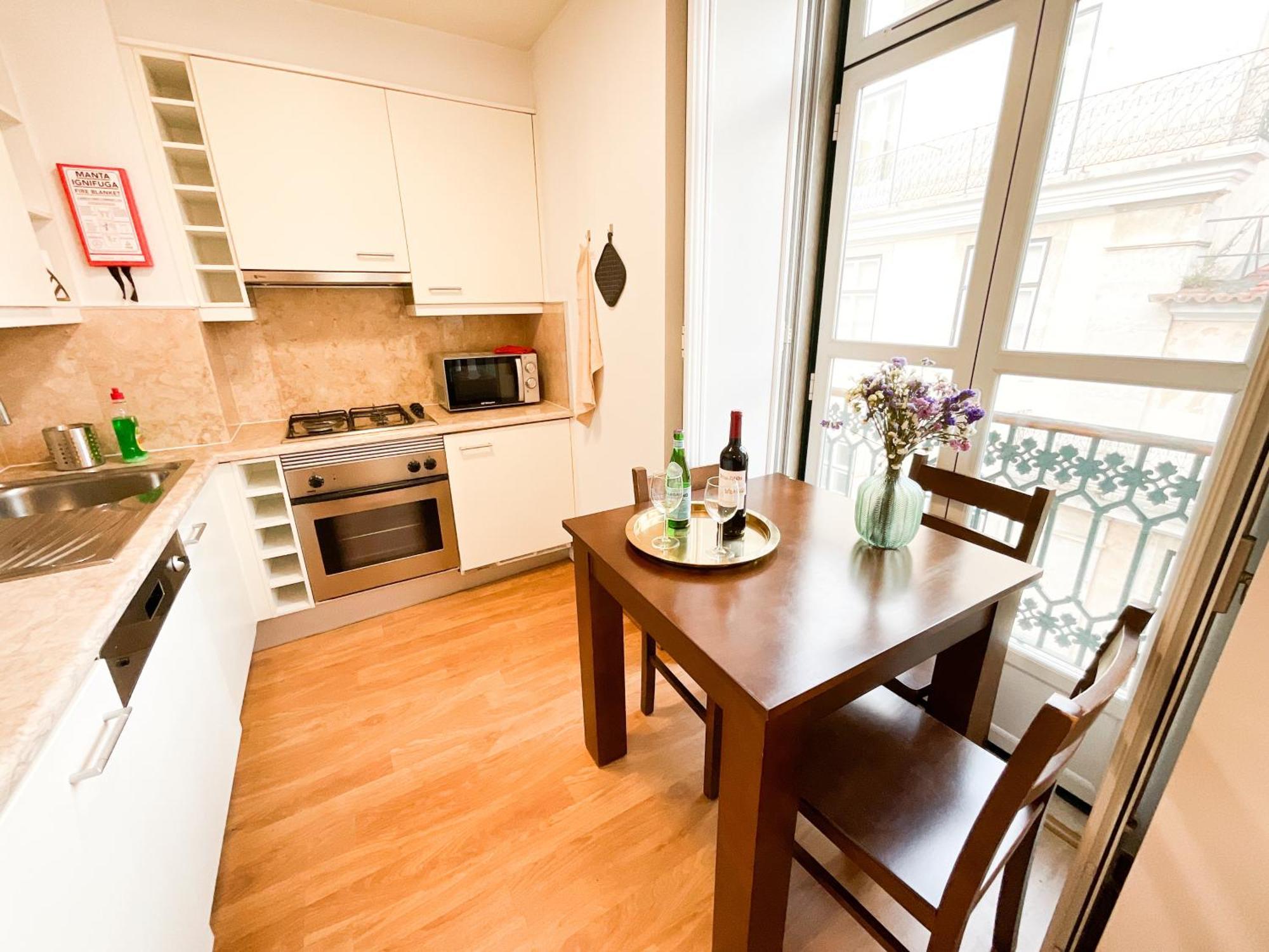 Stunning Luxury In Chiado 1br Apartment *